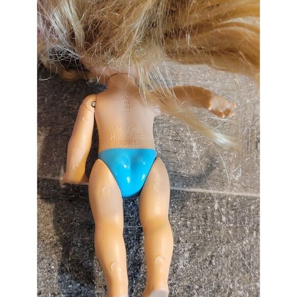 Mattel 1994 toddler Girl doll toy figure - Picture 5 of 5